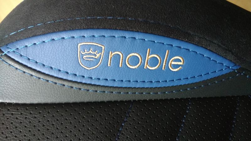 Noblechairs EPIC Gaming-Stuhl Top verarbeitete Nähte.